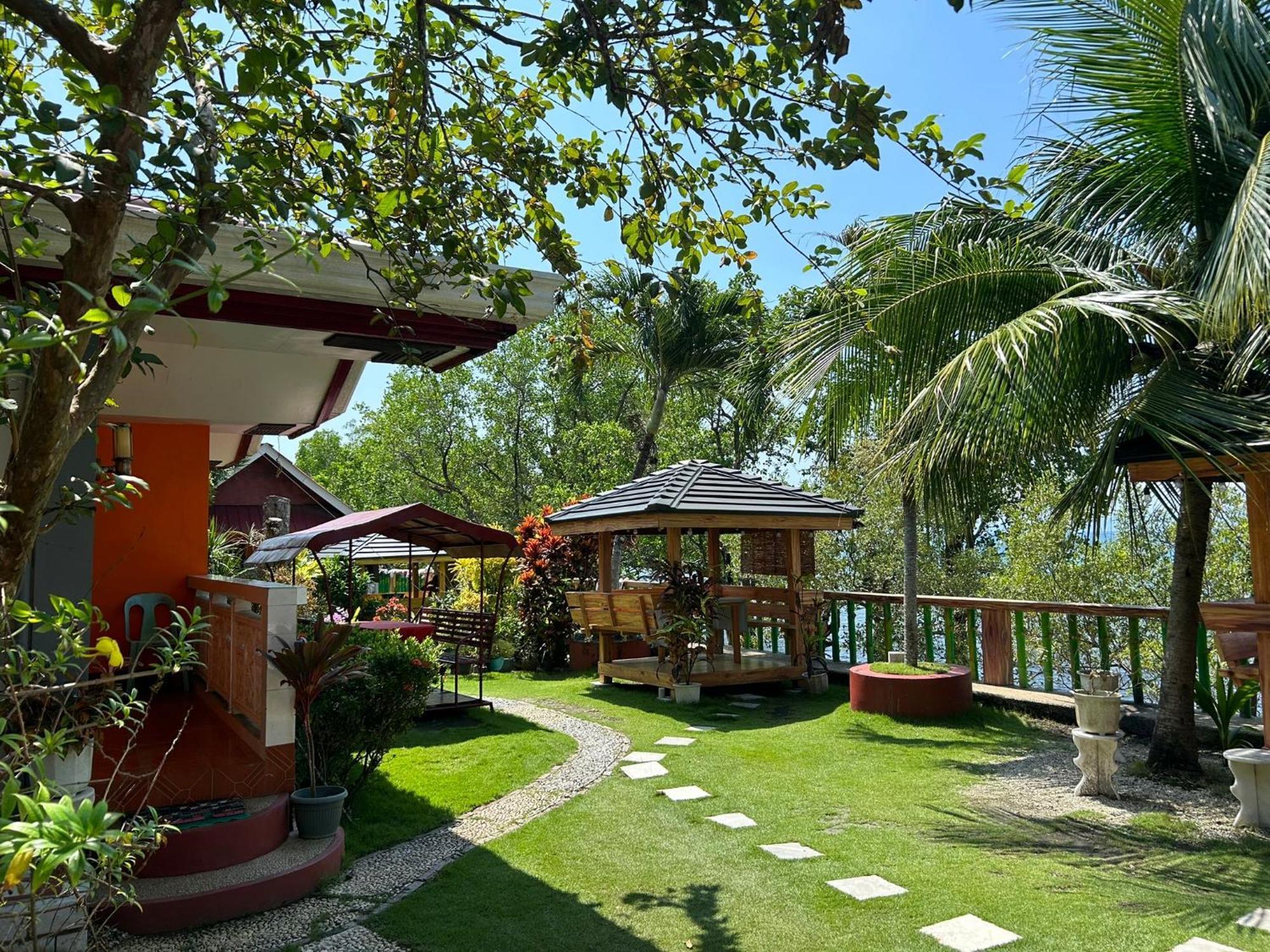 El Krimphoff Resort 롬블론 외부 사진
