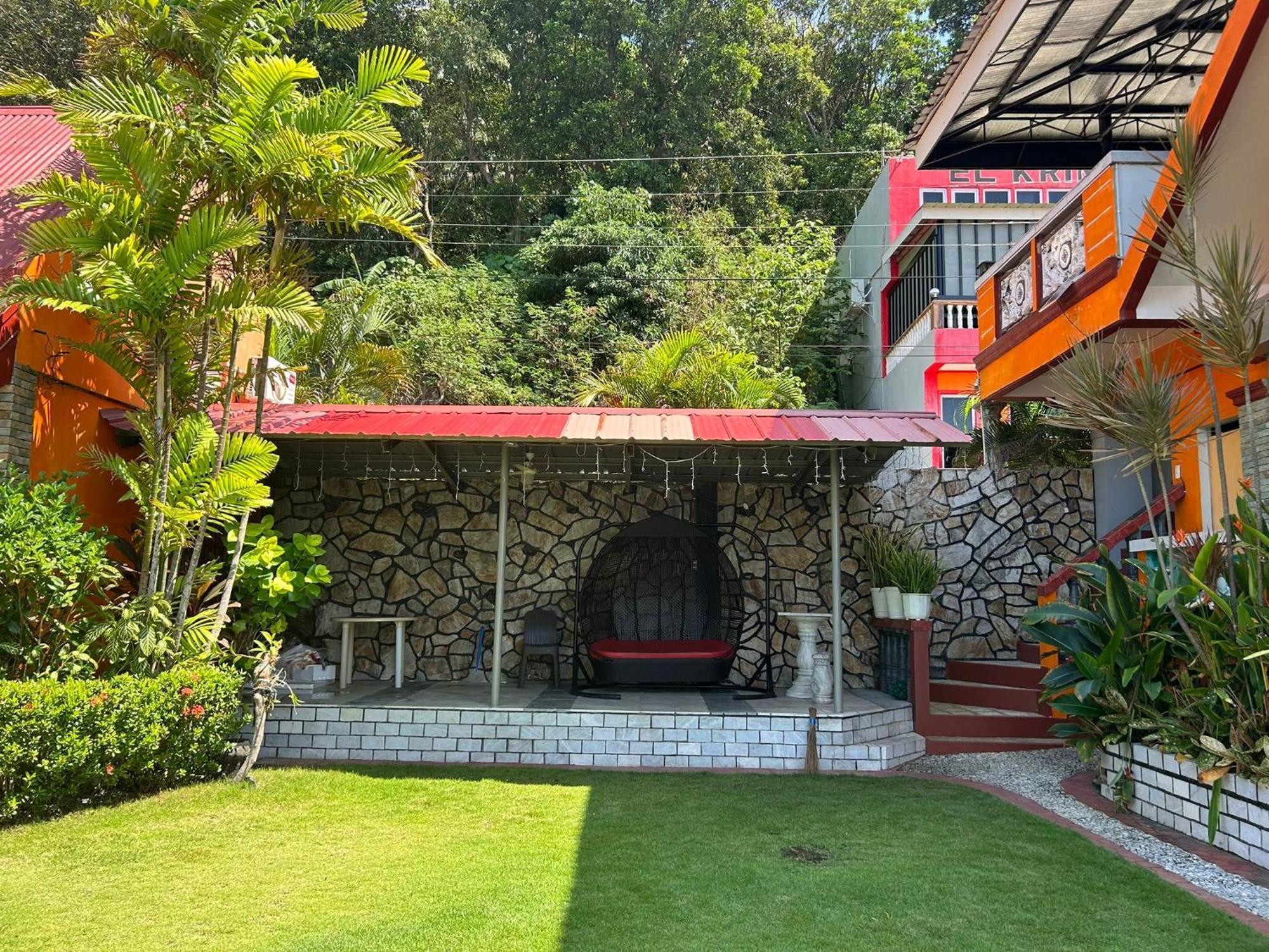 El Krimphoff Resort 롬블론 외부 사진