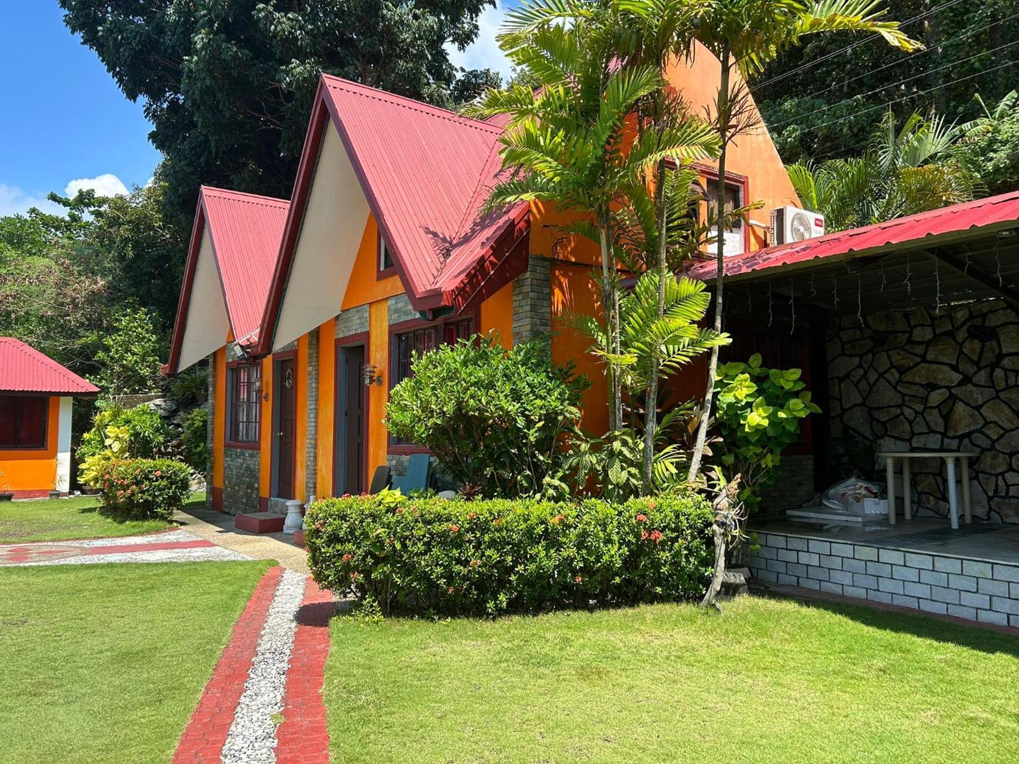 El Krimphoff Resort 롬블론 외부 사진